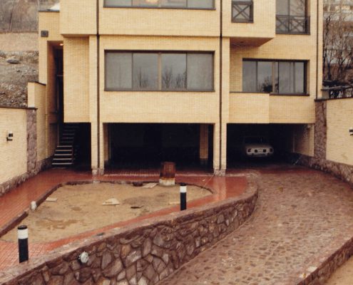 خانه مسکونی بیاتی